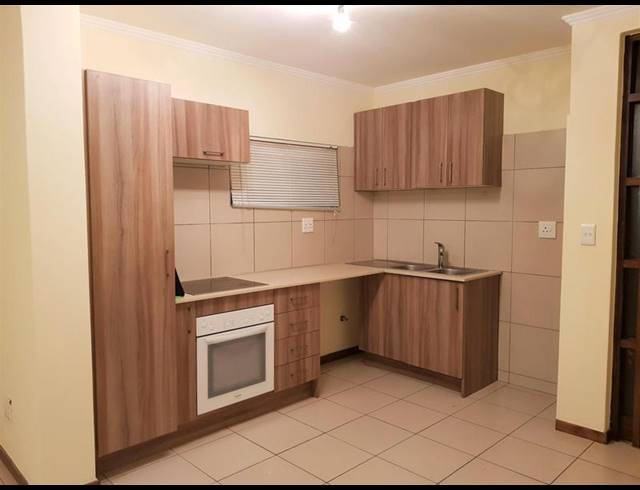 2 BEDROOM PROPERTY TO RENT IN JACKAL CREEK GOLF ESTATE